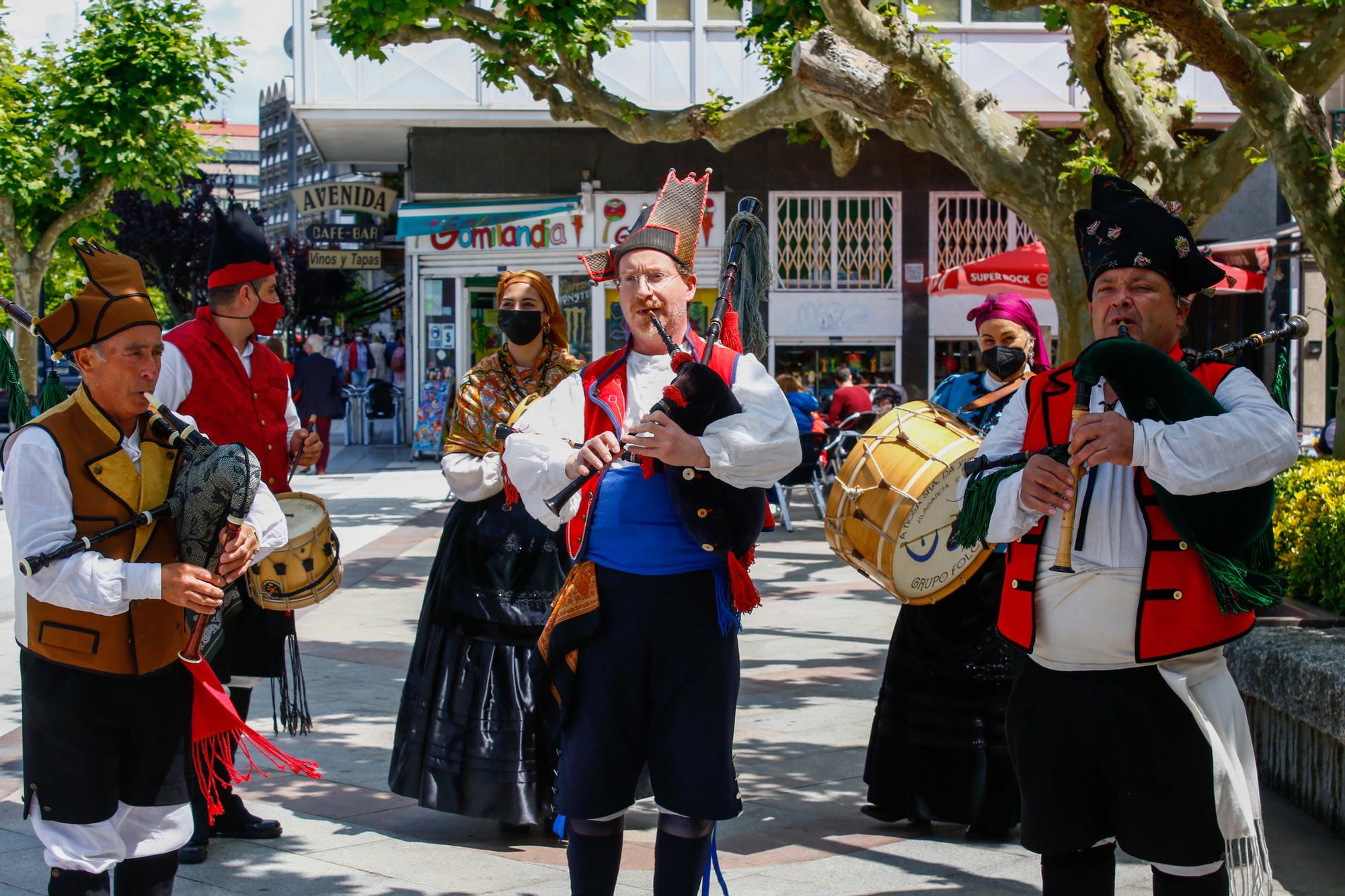 Vilagarcía despide con música y baile las fiestas de Santa Rita