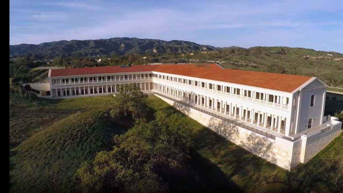 La "stoa" del Packard Humanities Institute donde se guardan las películas originales de los noticiarios de Hearst sobre la Guerra Civil.