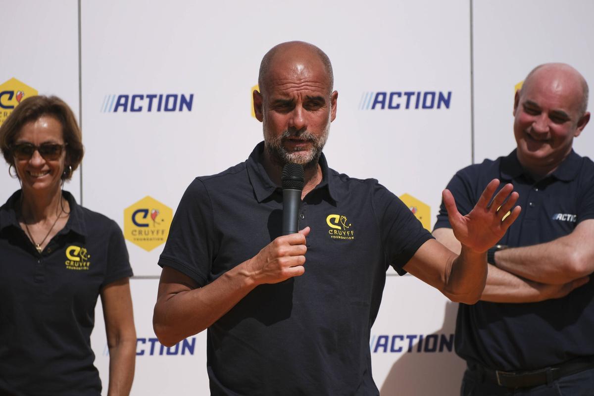 Imatges de la inauguració de la Cruyff Court de Pep Guardiola a La Salle de Manresa Imatges de la inauguració de la Cruyff Court de Pep Guardiola a La Salle de Manresa