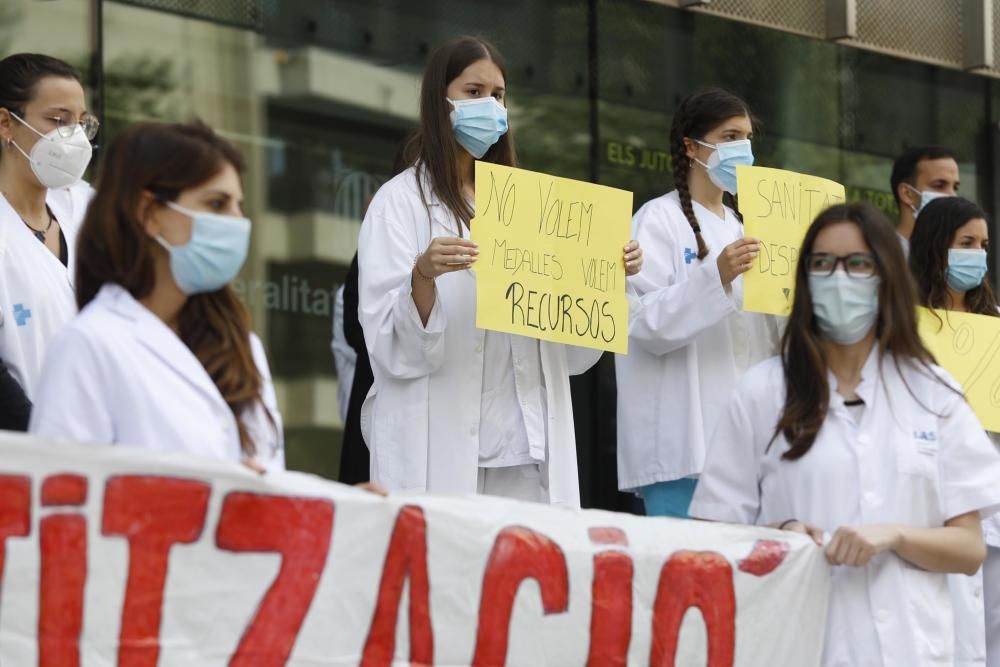 Protesta dels sanitaris gironins