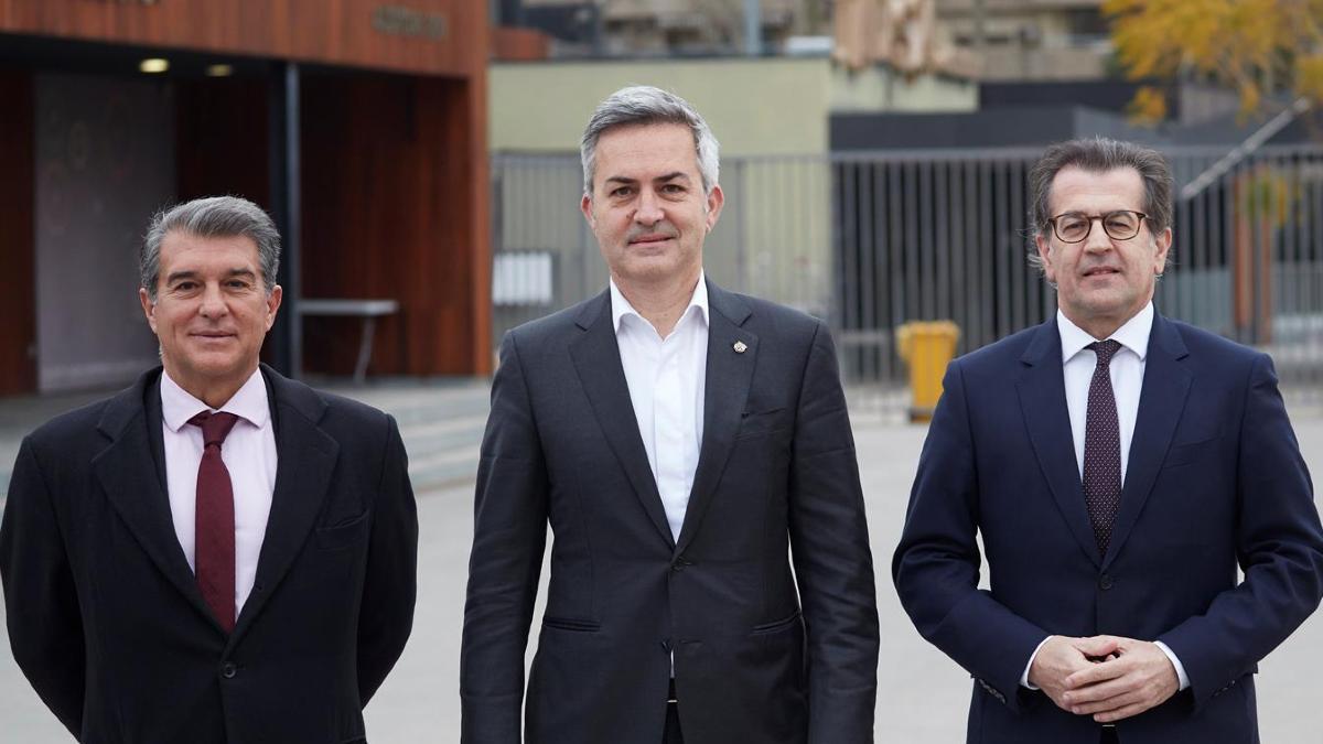 Los candidatos a la presidencia del F.C. Barcelona: Joan Laporta, Víctor Font i Antoni Freixa