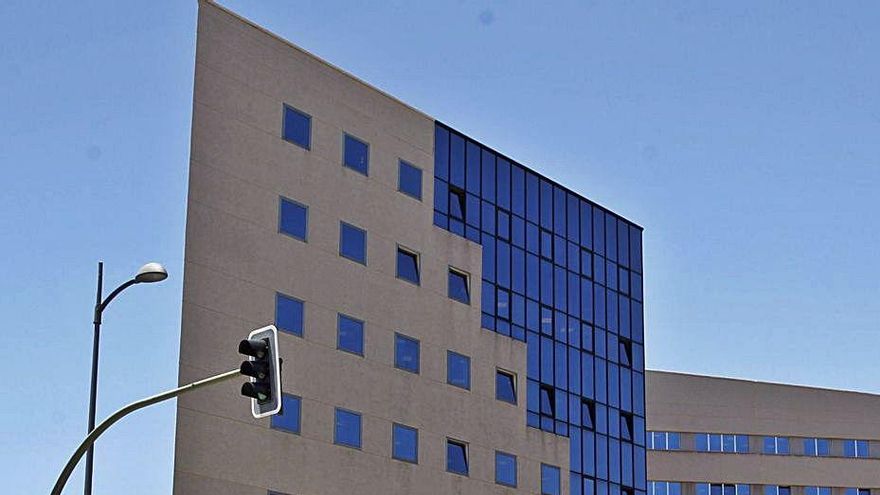 The TS lowers the sentence of a woman for a homicide in Arona to 14.5 years in prison
