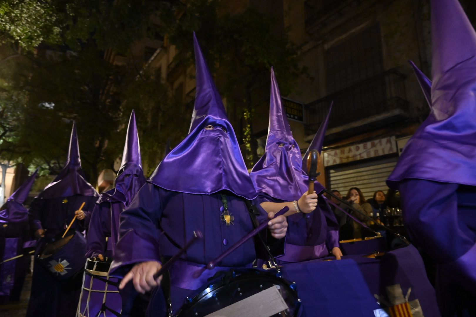 Viernes Santo en Castelló: procesión y Cristo yacente