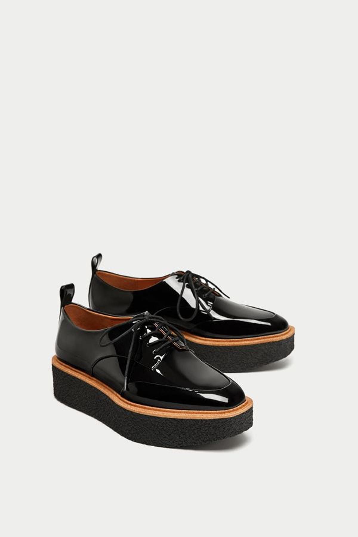 Disfraces fáciles para chica en Halloween: bluchers de Zara