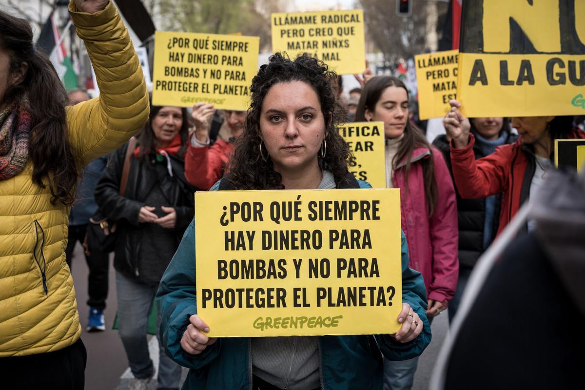 Las imágenes de la manifestación del "no a la guerra" en Madrid.