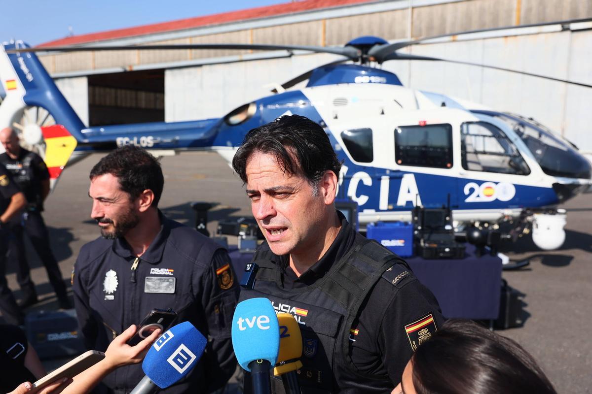 EN IMÁGENES: Los medios aéreos con los que la Policía Nacional vigila Asturias desde el cielo en verano EN IMÁGENES: Los medios aéreos con los que la Policía Nacional vigila Asturias desde el cielo en verano