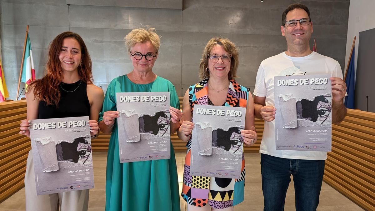 La presentación de la exposición fotográfica