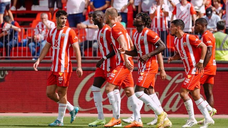 Resumen, goles y highlights del Almería 3 - 1 Rayo Vallecano de la jornada 8 de LaLiga Santander