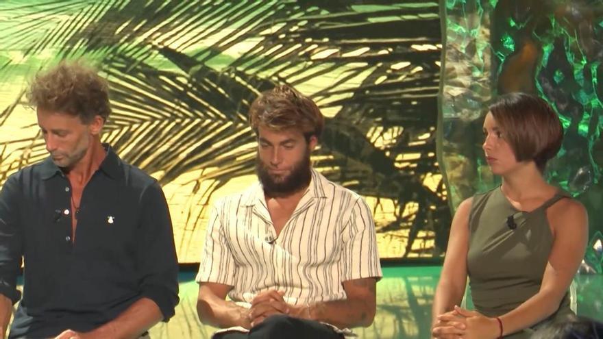 Montoya se entera del accidente de Anita al llegar a España