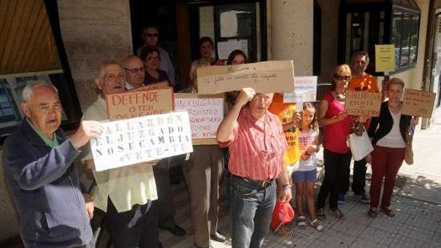 Imagen de la manifestación de ayer.  // Bernabé / Javier Lalín