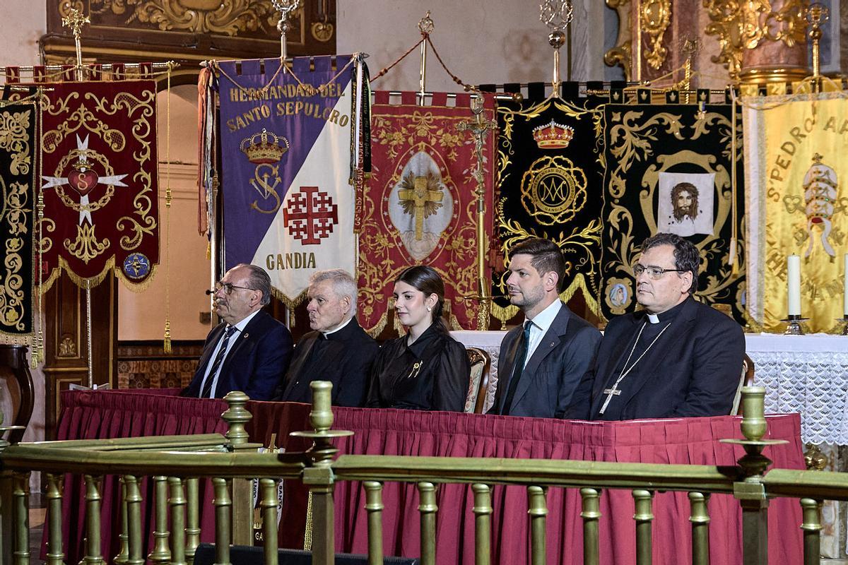 La Semana Santa de Gandia inicia el calendario de actividades con el pregón y la tamborrada