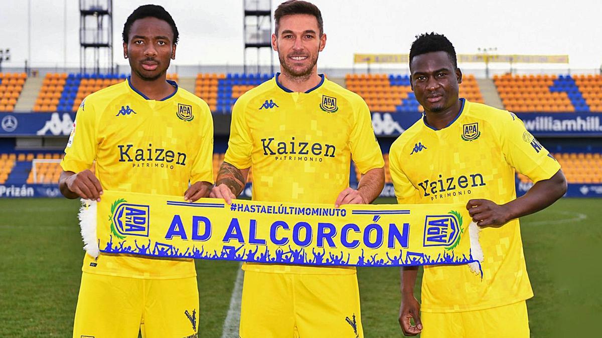 El Alcorcón presenta al mallorquín Xisco Jiménez |