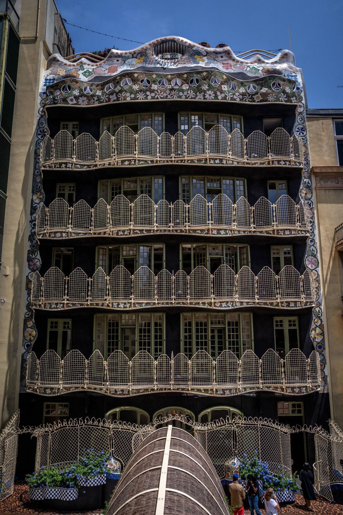La Casa Batlló recupera sus colores originales