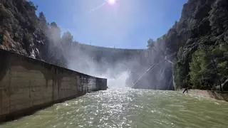 Los embalses del Segura almacenan el triple de agua que hace un año