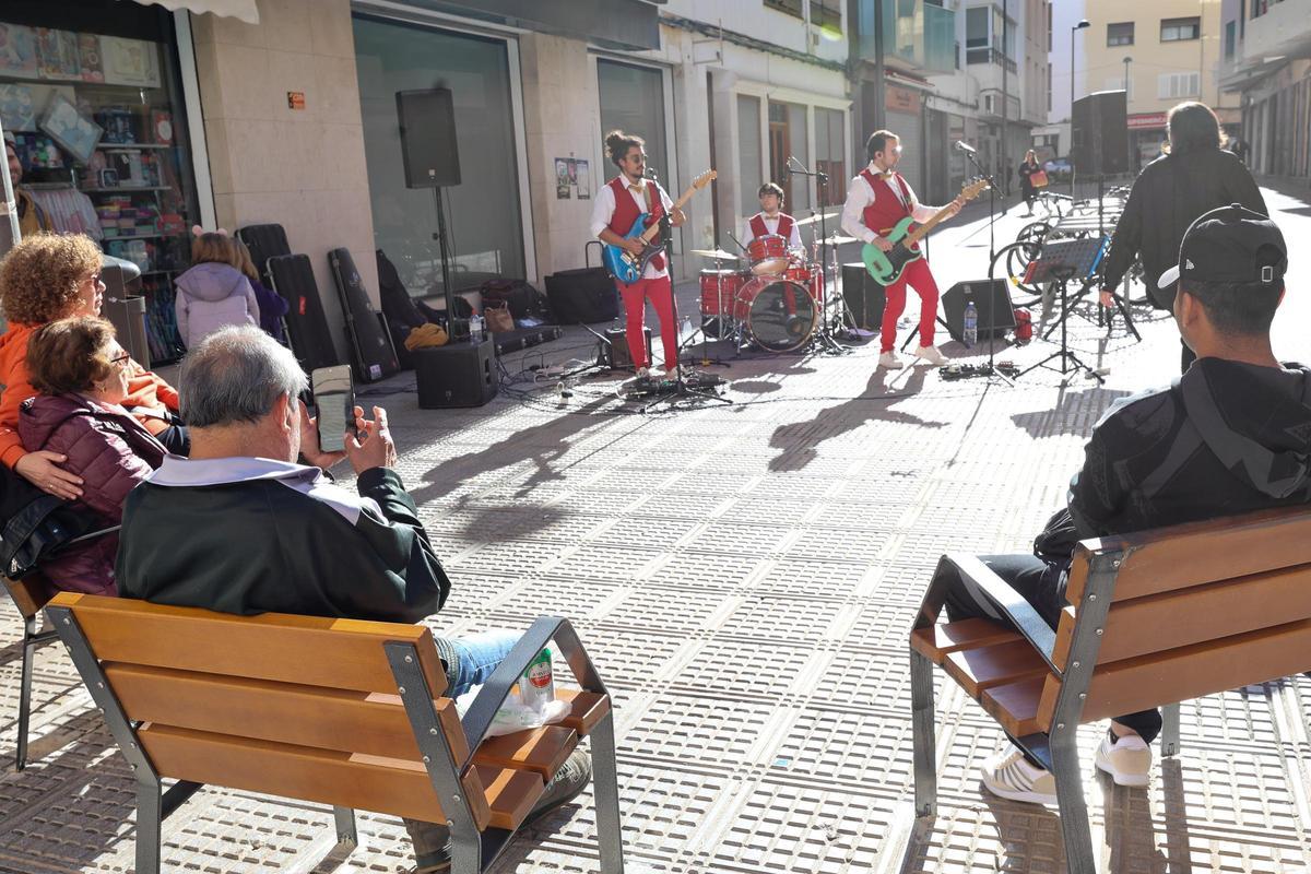 Actividades infantiles durante la entrega de las cartas al paje real en Ibiza