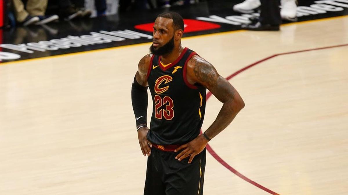 Todo el mundo está pendiente de la decisión de LeBron James