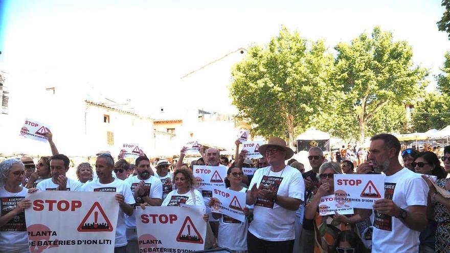 Pollença se moviliza contra las plantas de baterías de litio