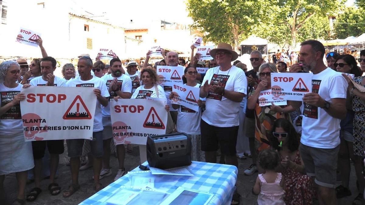 Pollença se moviliza contra las plantas de baterías de litio