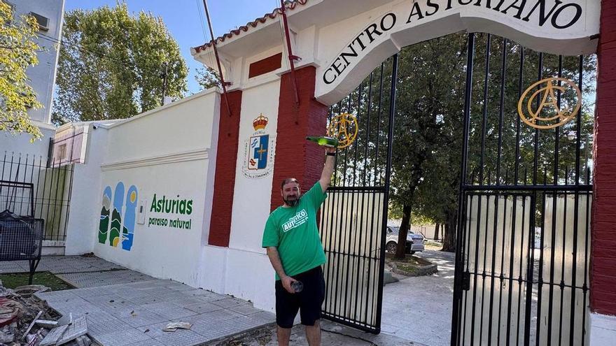 Los culetes salen a 12 euros en Argentina: la peripecia burocrática para conseguir sidra natural de los asturianos de Santa Fe