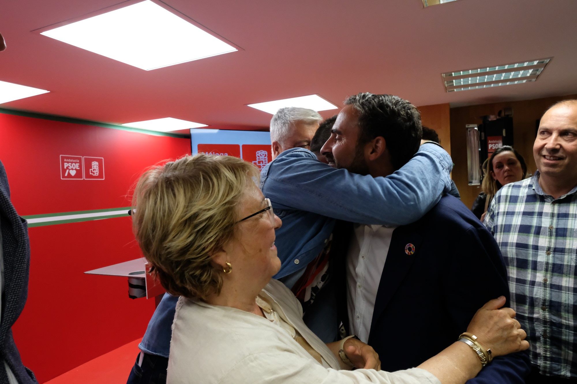 Imágenes de la noche electoral del 28M en el PSOE