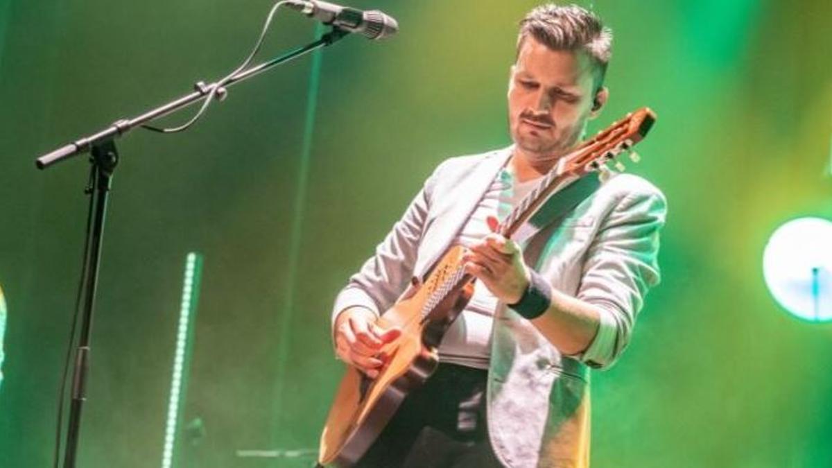 Rosende, en plena actuació.