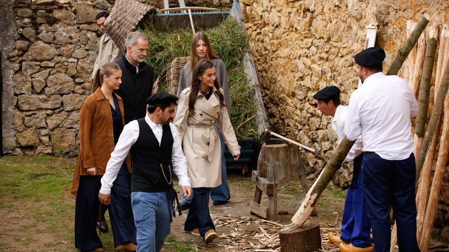 Los treinta candidatos de este año a ser "Pueblo Ejemplar de Asturias": una dotación de 40.000 euros y el "premio gordo" de recibir la visita de la Familia Real