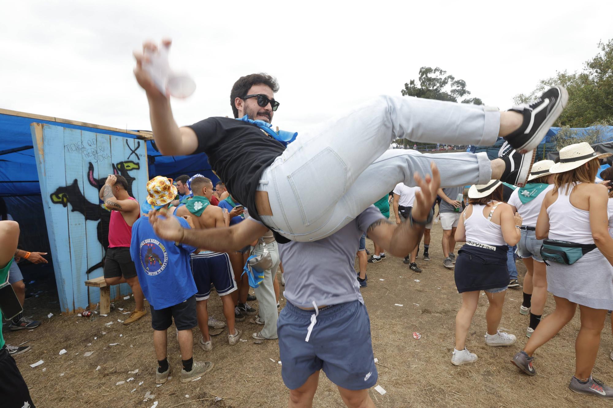 EN IMÁGENES: Mucha fiesta en el Xiringüelu 2023 (búscate en la galería si estuviste por ahí...)