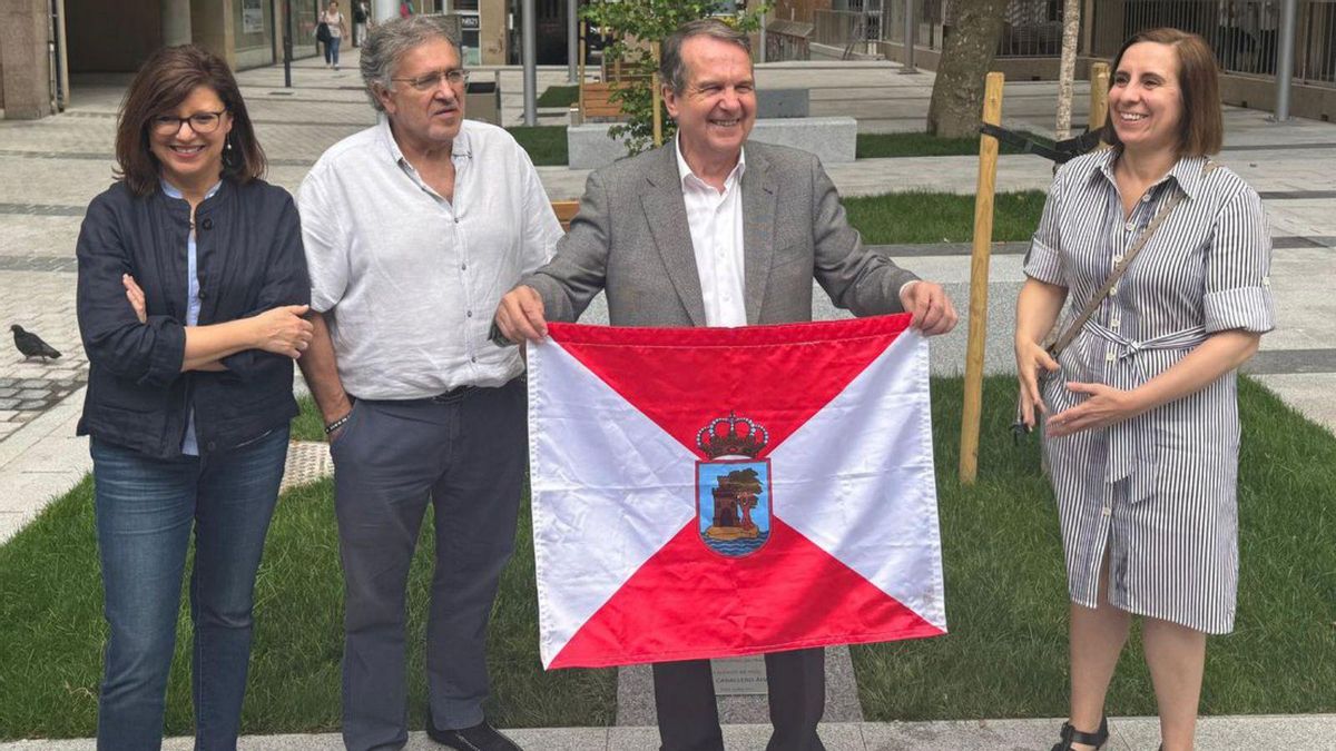 Caride, Pardo, Caballero y Rodríguez en la apertura.