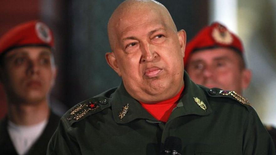 Chávez da la bienvenida a las presidenciales, que se adelantan a octubre del 2012