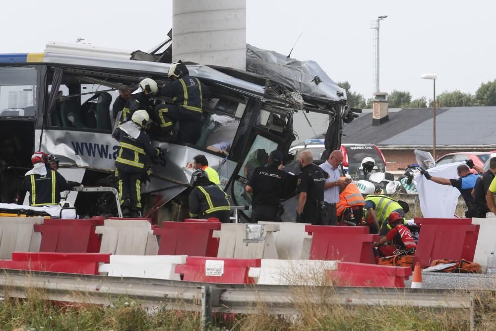 Accidente brutal de autobús en Avilés