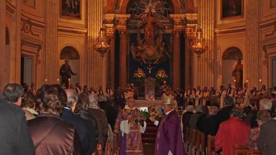Segorbe recibe el año de la Misericordia abriendo la Puerta Santa de la Catedral