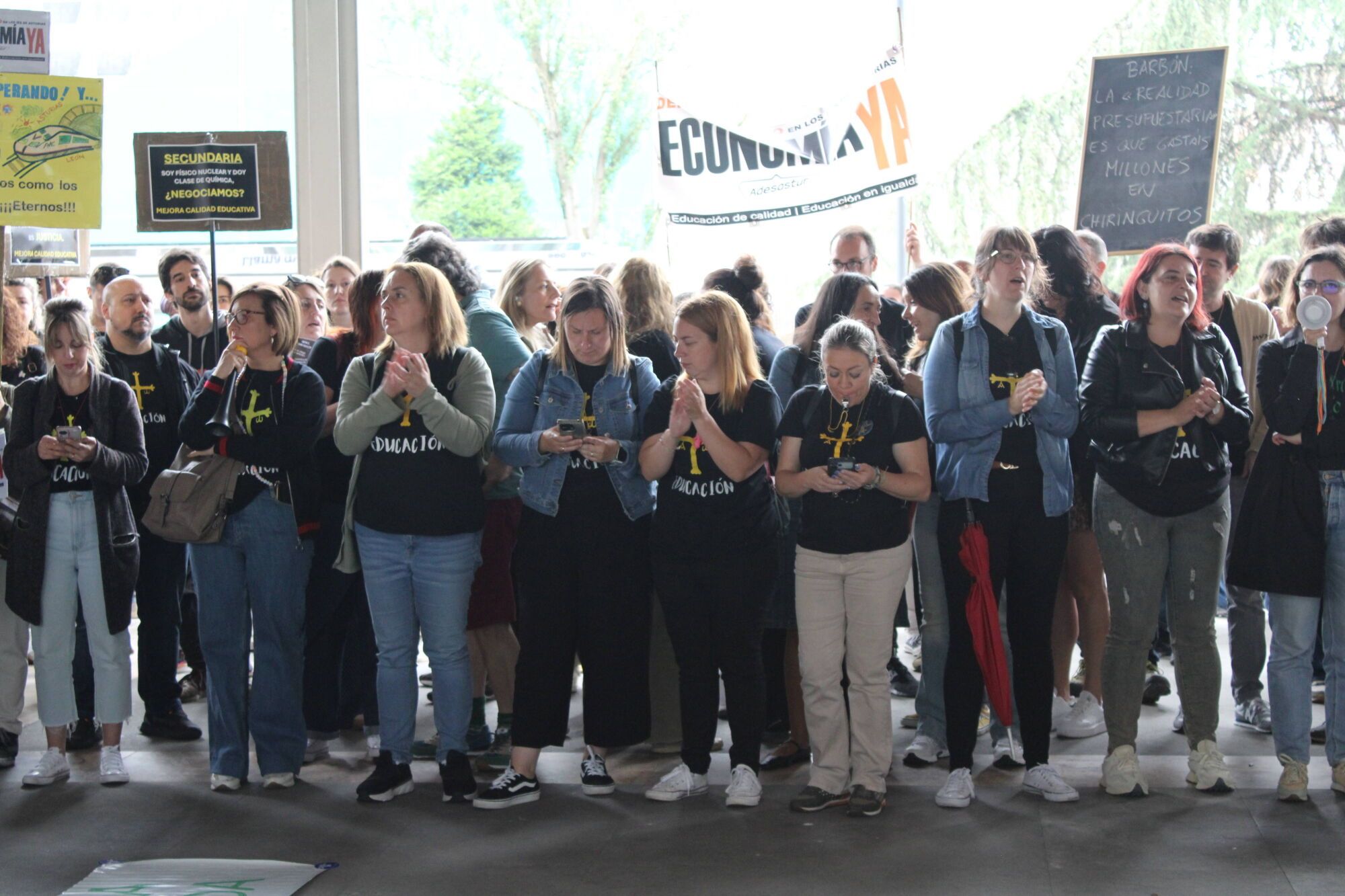 Así fue la última jornada de huelga educativa en Asturias