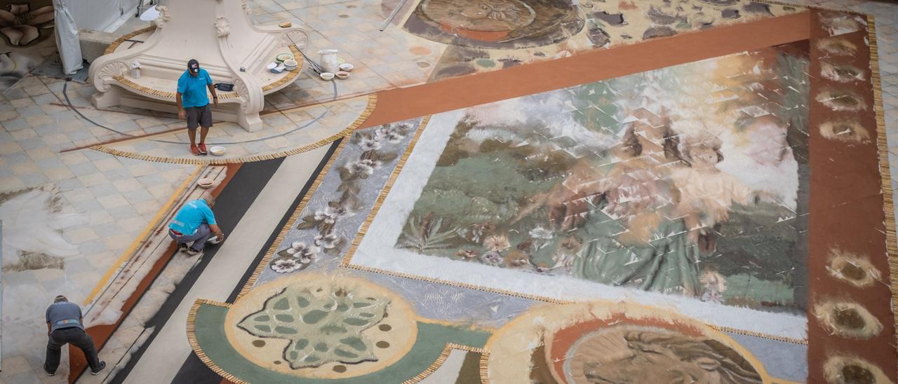 Reconstrucción de la alfombra del Corpus de La Orotava