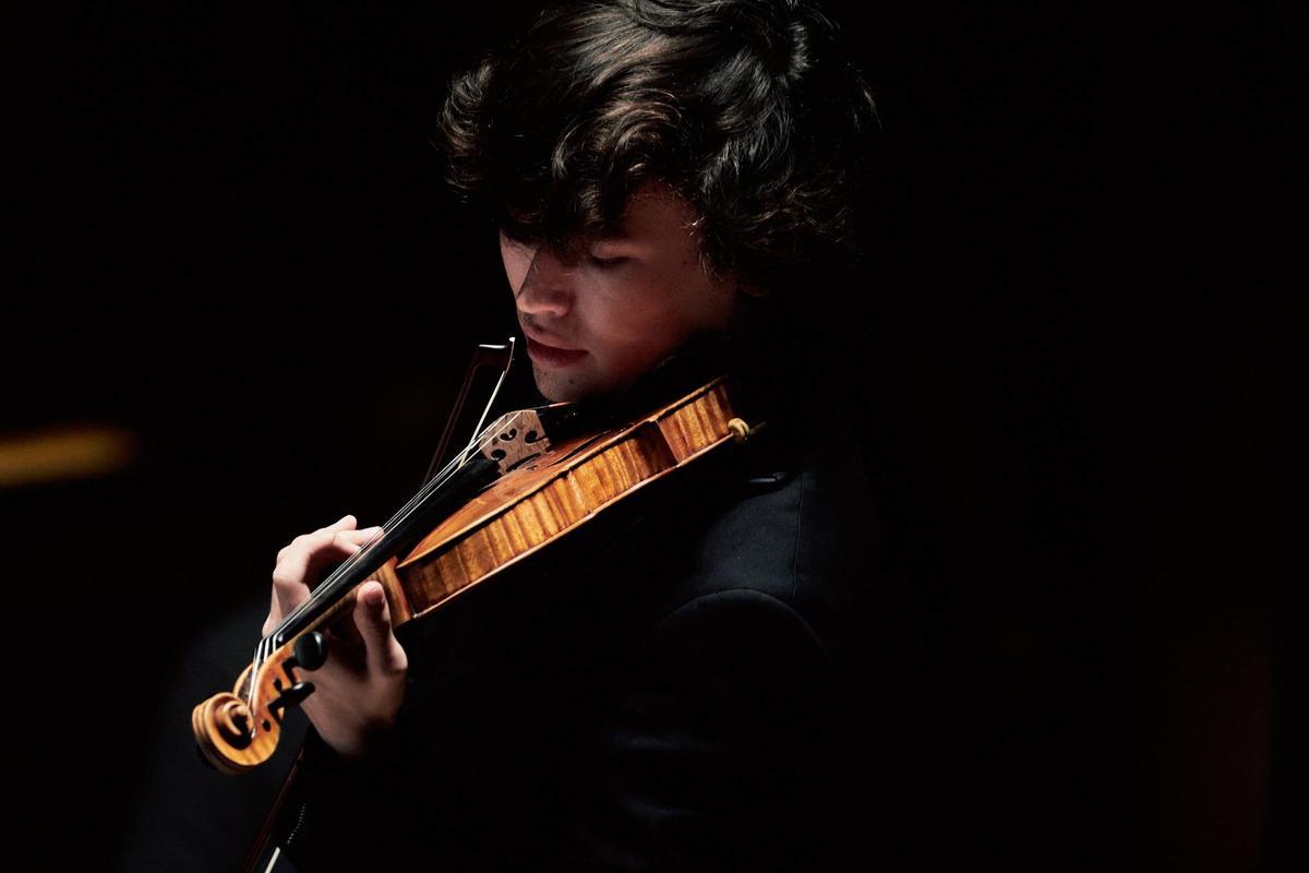 El violinista sueco Daniel Lozakovich