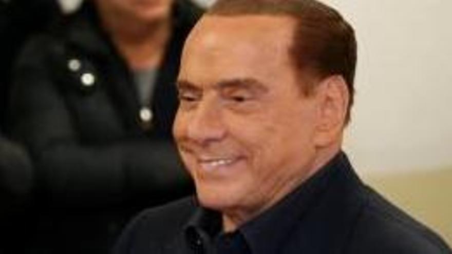 Silvio Berlusconi votant