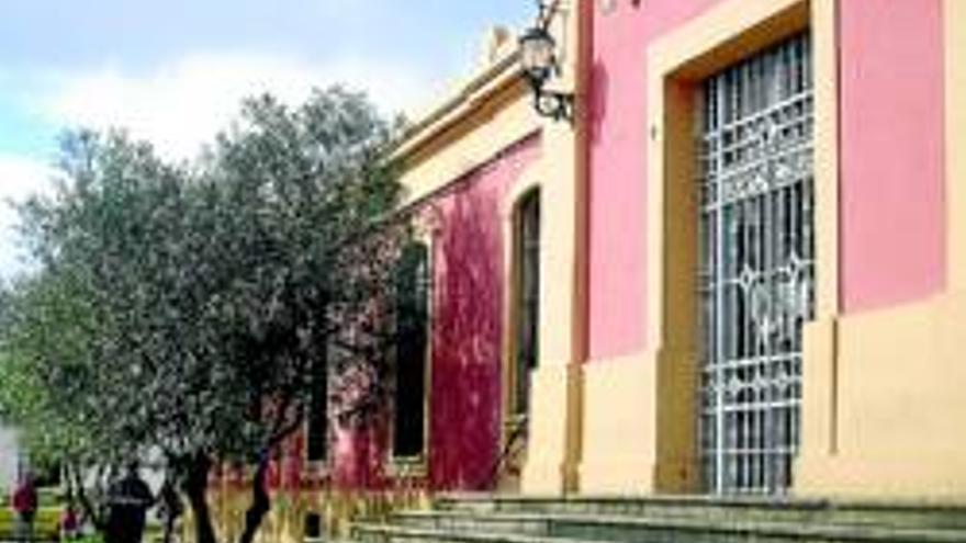 Reformarán el antiguo palacio de justicia de Almendralejo cuando haya dinero