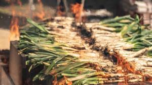 Calçots al fuego en WTFoc.