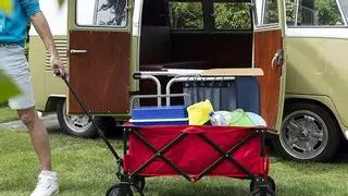 Este carro para la playa es la solución ideal si tienes dolores en la espalda (arrasa en ventas)