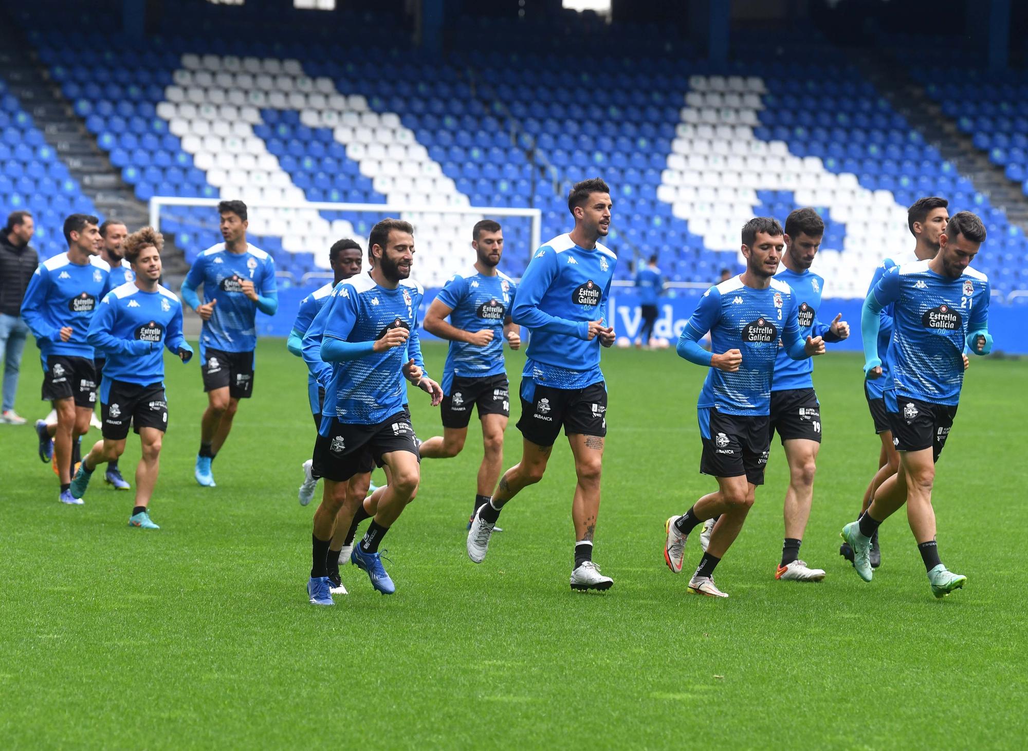 El Dépor entrena en Riazor para preparar el 'play off'