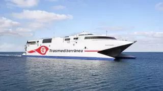Grupo Armas Trasmediterránea enlaza Playa Blanca y Puerto del Rosario con un servicio de alta velocidad