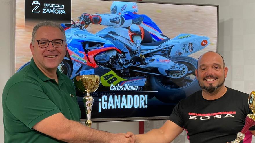 El piloto benaventano Carlos Blanco recibe el apoyo de la Diputación de Zamora