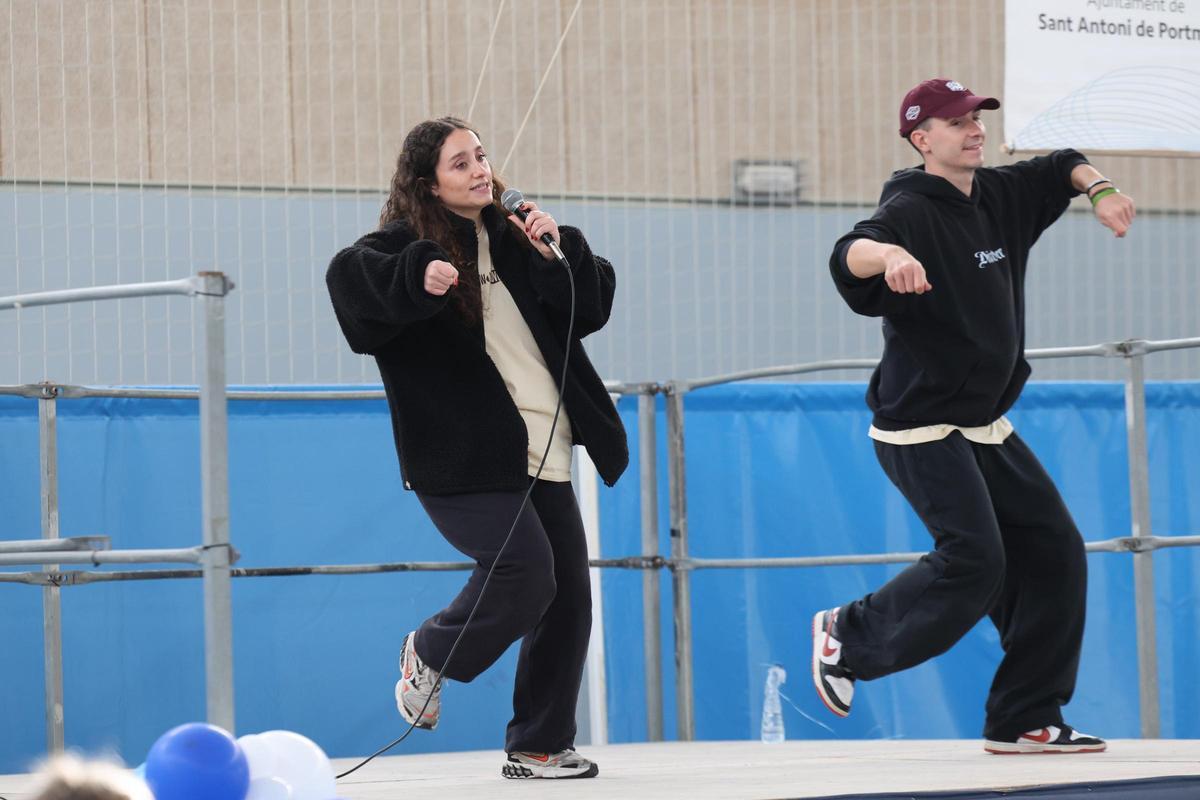 Todas las imágenes del taller de danza moderna a beneficio de Ibiza IN Todas las imágenes del taller de danza moderna a beneficio de Ibiza IN