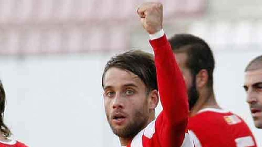 Rubén Moreno celebra un gol.
