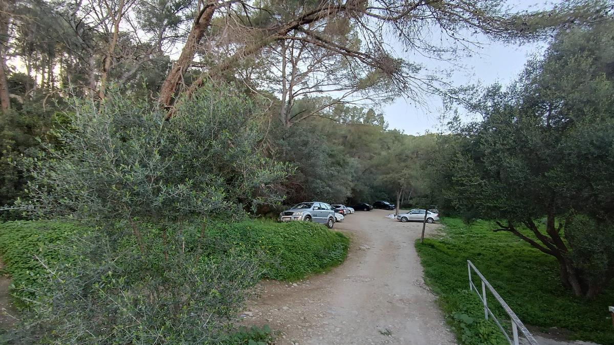 Terreno en el que está prevista la construcción del aparcamiento público.