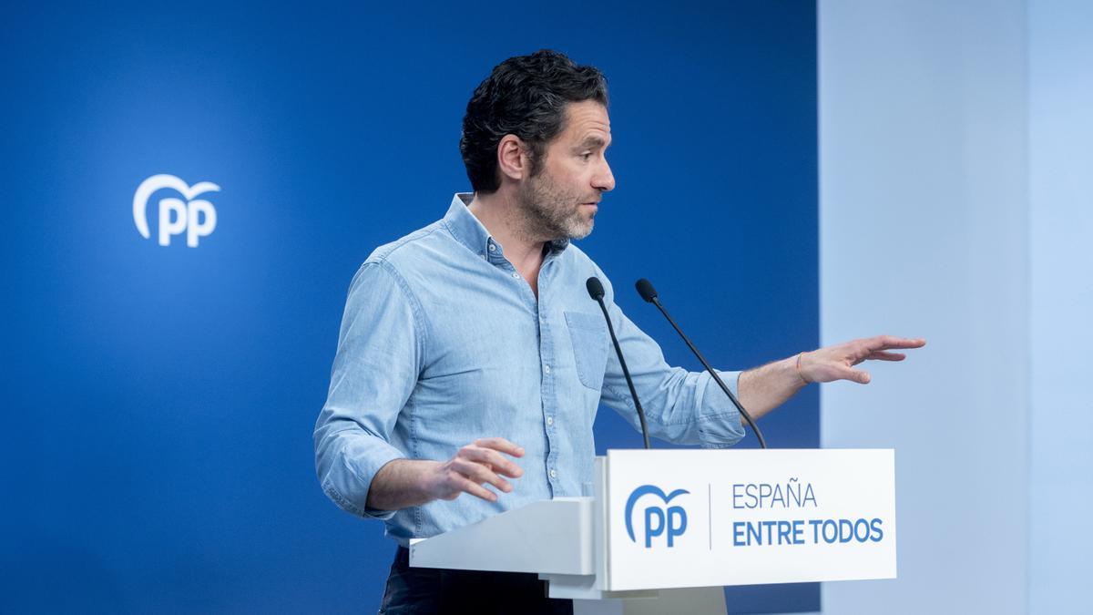 El vicesecretario de Cultura y Sociedad Abierta del Partido Popular y portavoz de campaña, Borja Sémper, ofrece una rueda de prensa, en la sede nacional del PP, a 3 de abril de 2023, en Madrid (España).