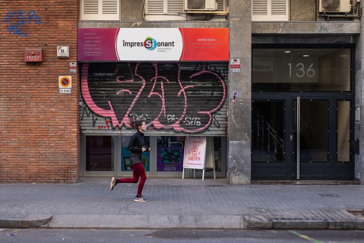 Sepúlveda, la calle en disputa por las restricciones a bares y tiendas del Eixample