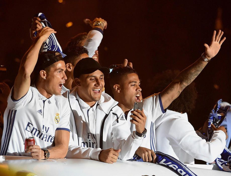 Fiesta del Real Madrid en Cibeles