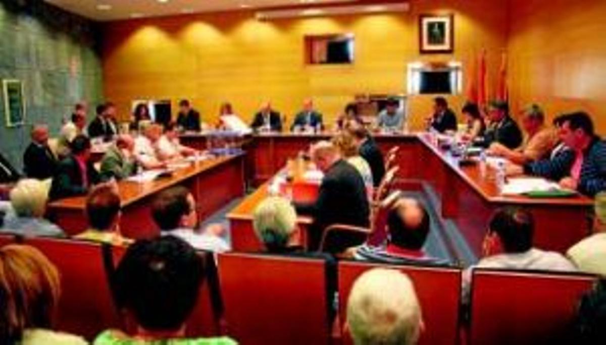 Lucio Cucalón repite como presidente