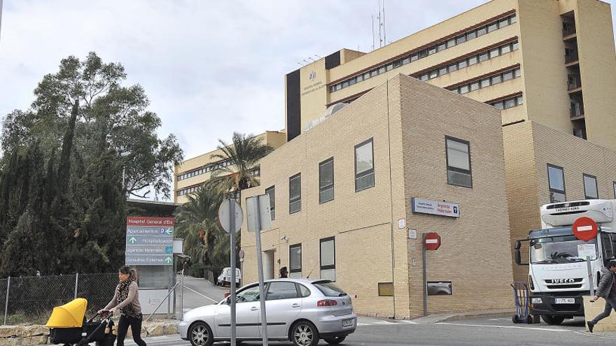 El Hospital General de Elche, a donde ha sido evacuado el herido, en una imagen reciente