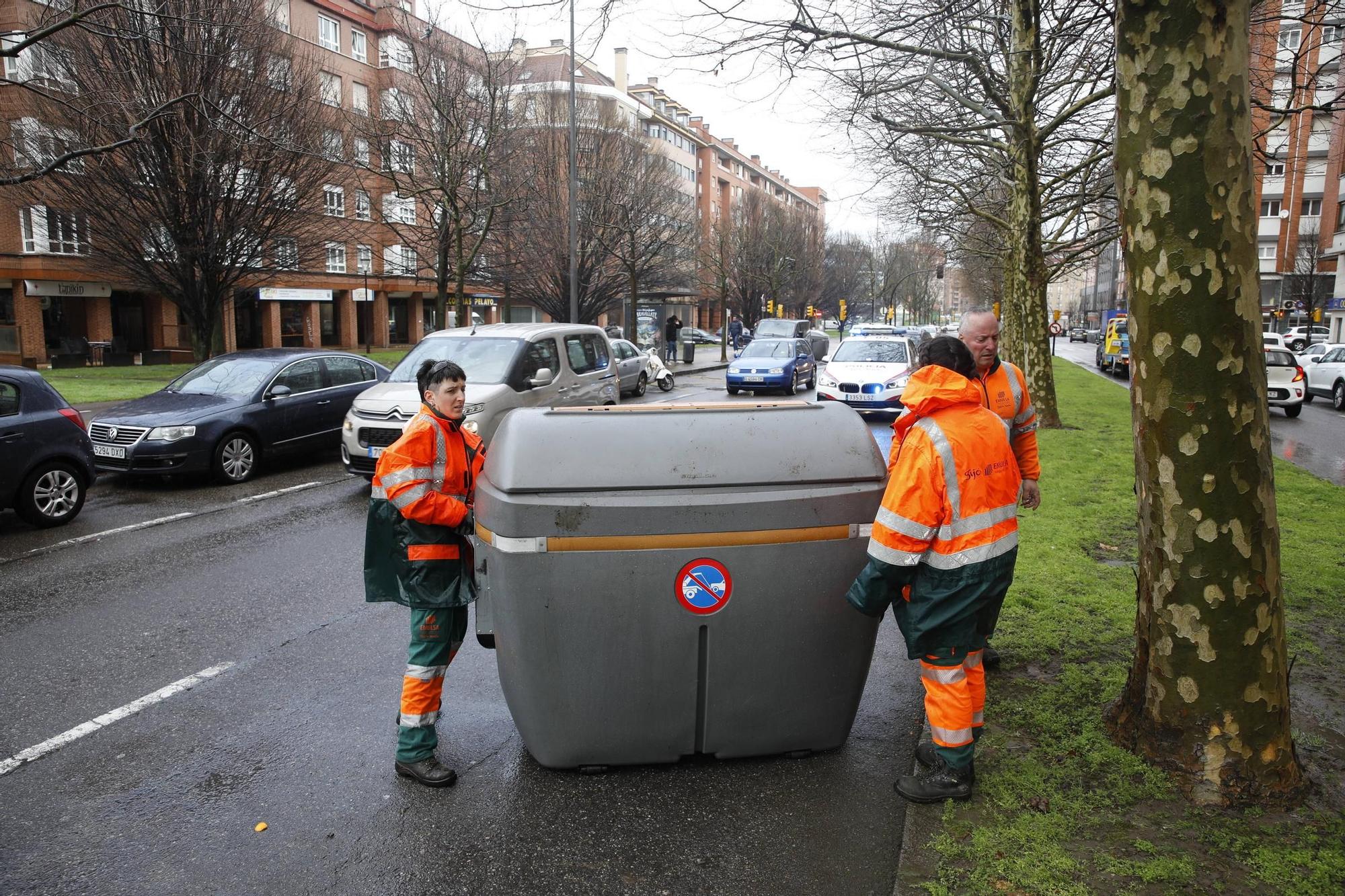 Los efectos de la "tormentona" en Gijón (en imágenes)